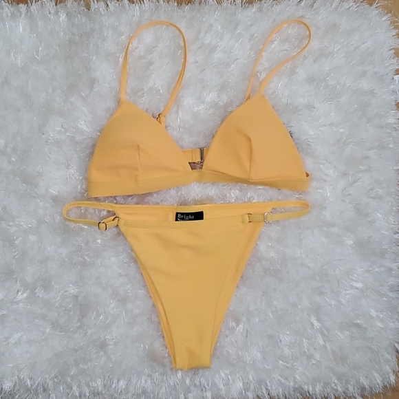 Bright Swimwear 2pcs bathing suit👙 - Picture 6 of 6
